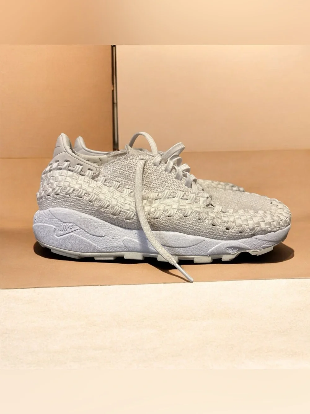 Nike Air Woven Phantom FZ0405-001 Low-Top Sneakers in Off-White Women’s 10.5